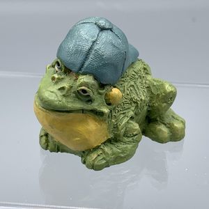 Vtg Frumps D & D Studios 1990 Freddie the Baseball Cap Wearing Frog Figurine USA
